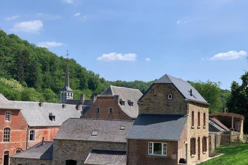 Villa Abbaye Notre-Dame Du Vivier - Le Bief Du Vivier Namur Exterior foto