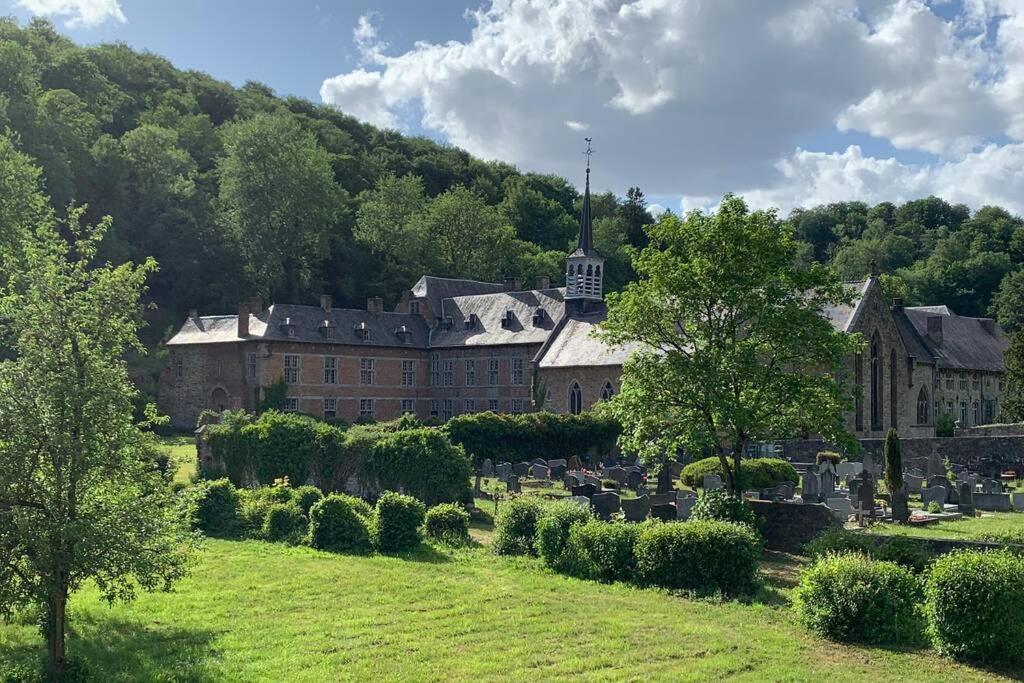 Villa Abbaye Notre-Dame Du Vivier - Le Bief Du Vivier Namur Exterior foto